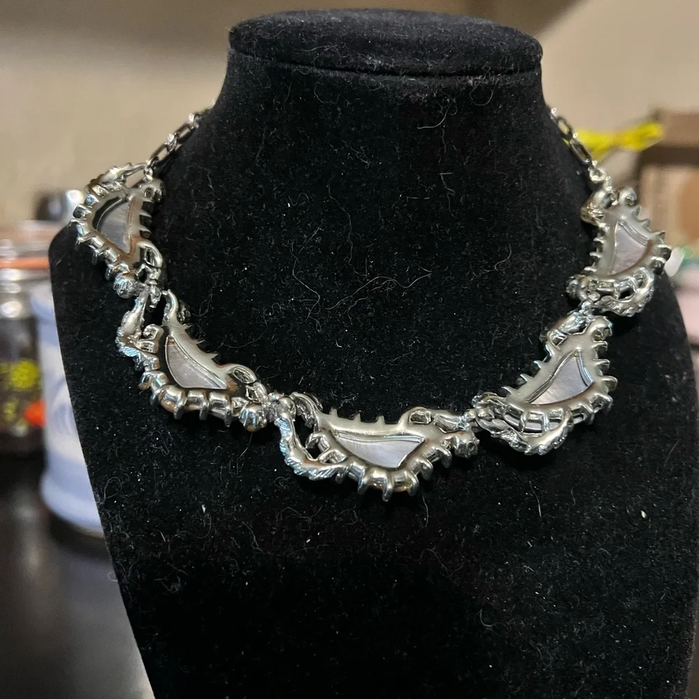 Vintage Coro grey Thermoset and faux pearl silver-tone choker style necklace.